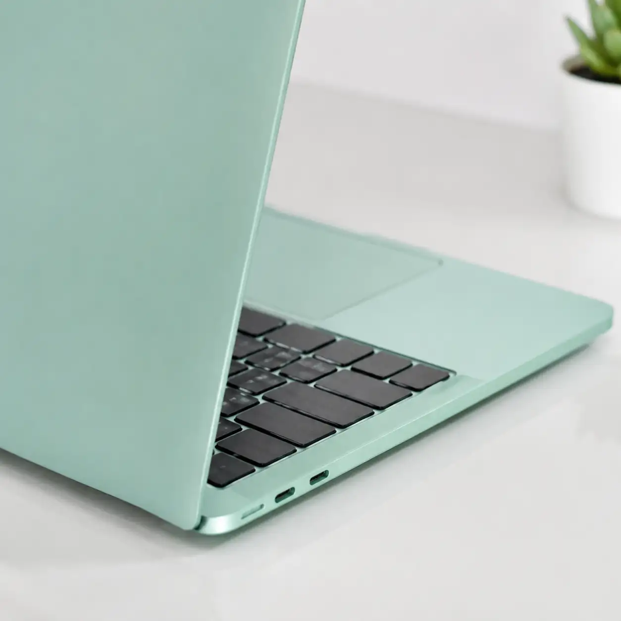 MacBook Neo传闻换芯加内存,599美元这道坎才是真考验