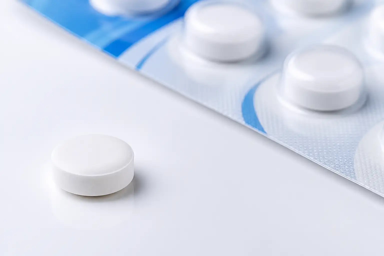 默沙东Lipfendra获批信息待核验：口服PCSK9降低注射门槛，硬终点仍是空白